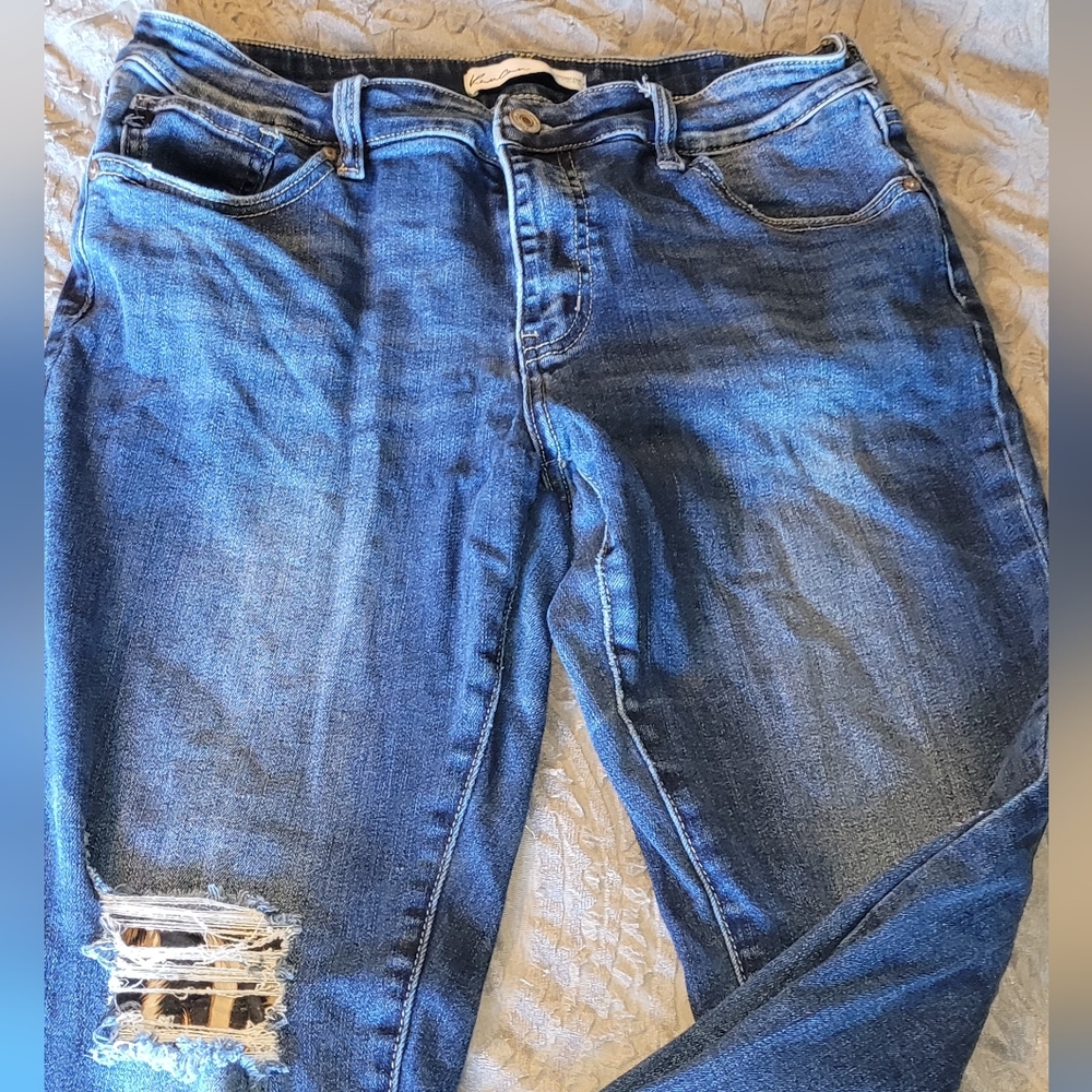 KanCan dark Capri jeans